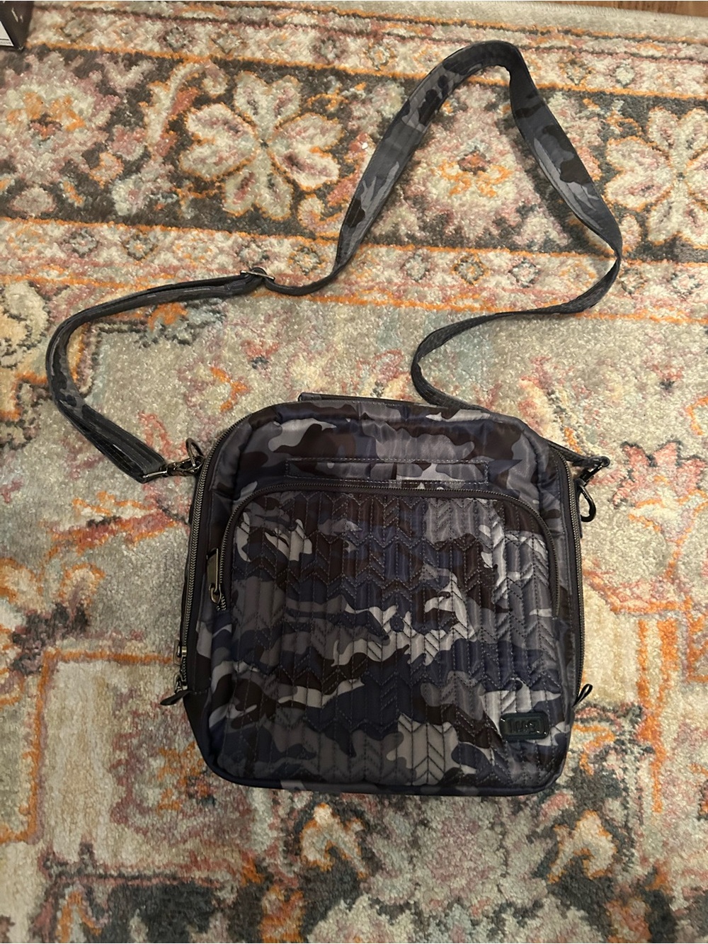 Lug Ranger Wheelie 7 -Piece Navy Camo Travel Set - Picture 6 of 9